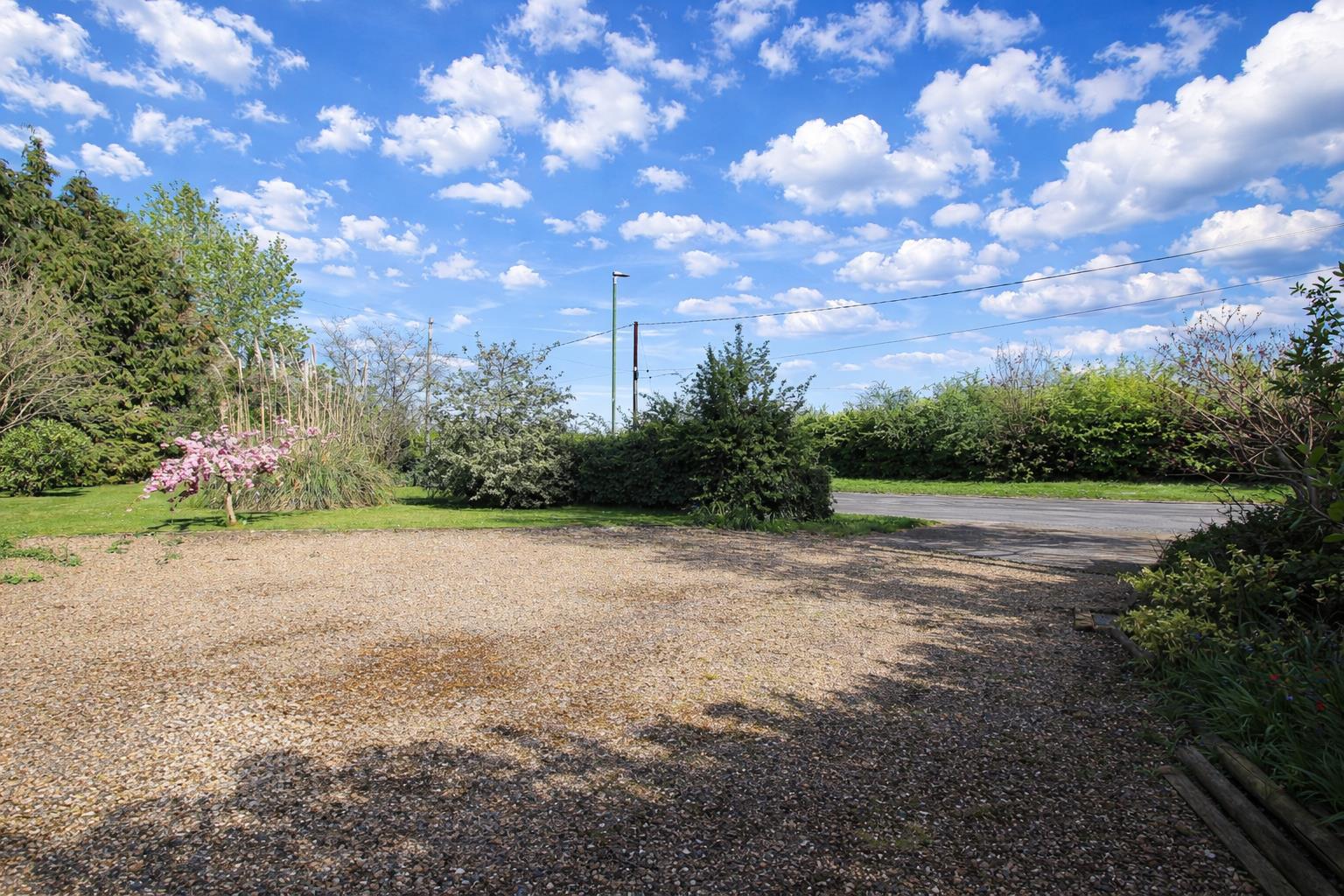 Woodmansterne Lane, Wallington